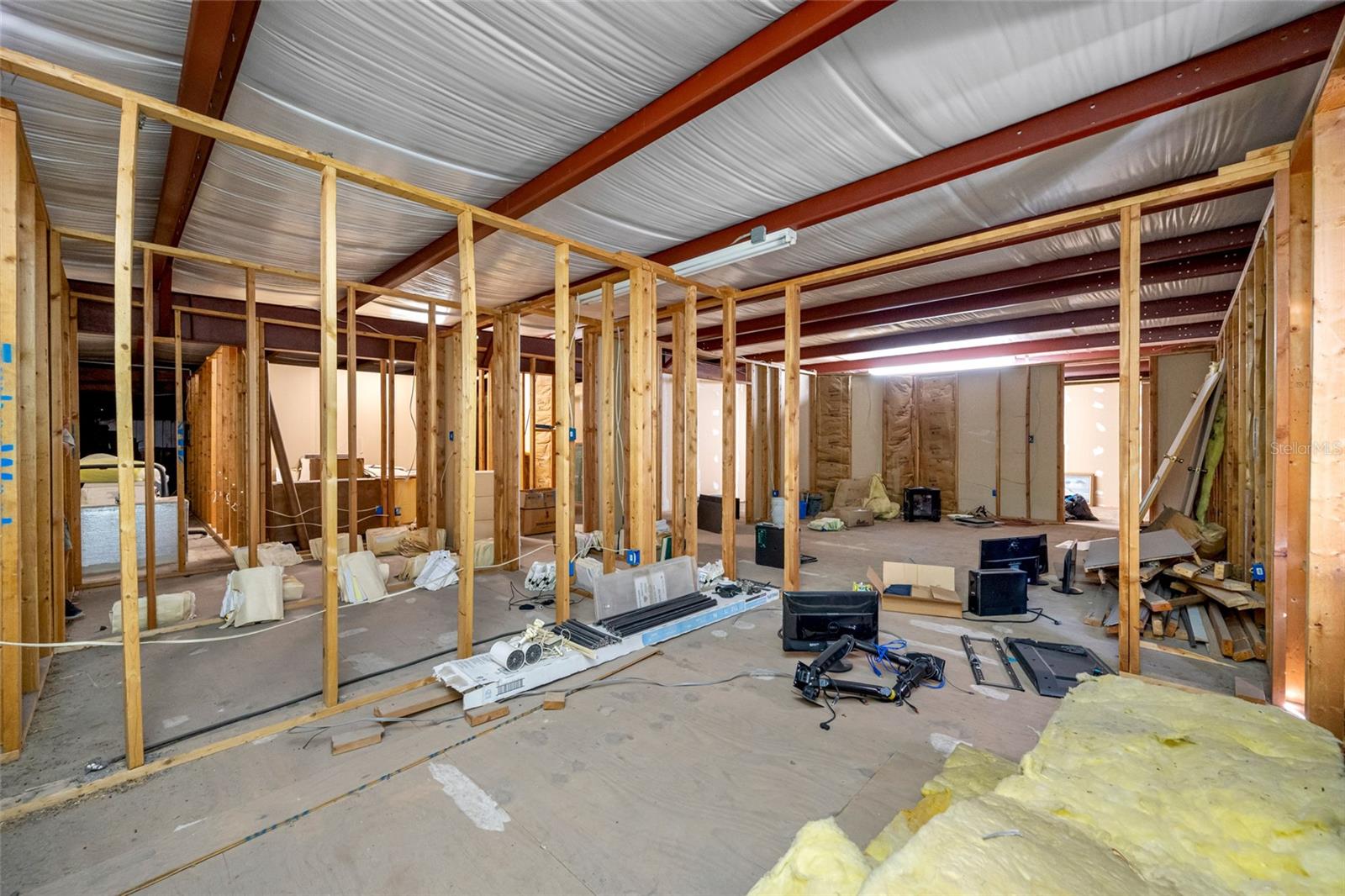 TB8466143 Property Photo 68