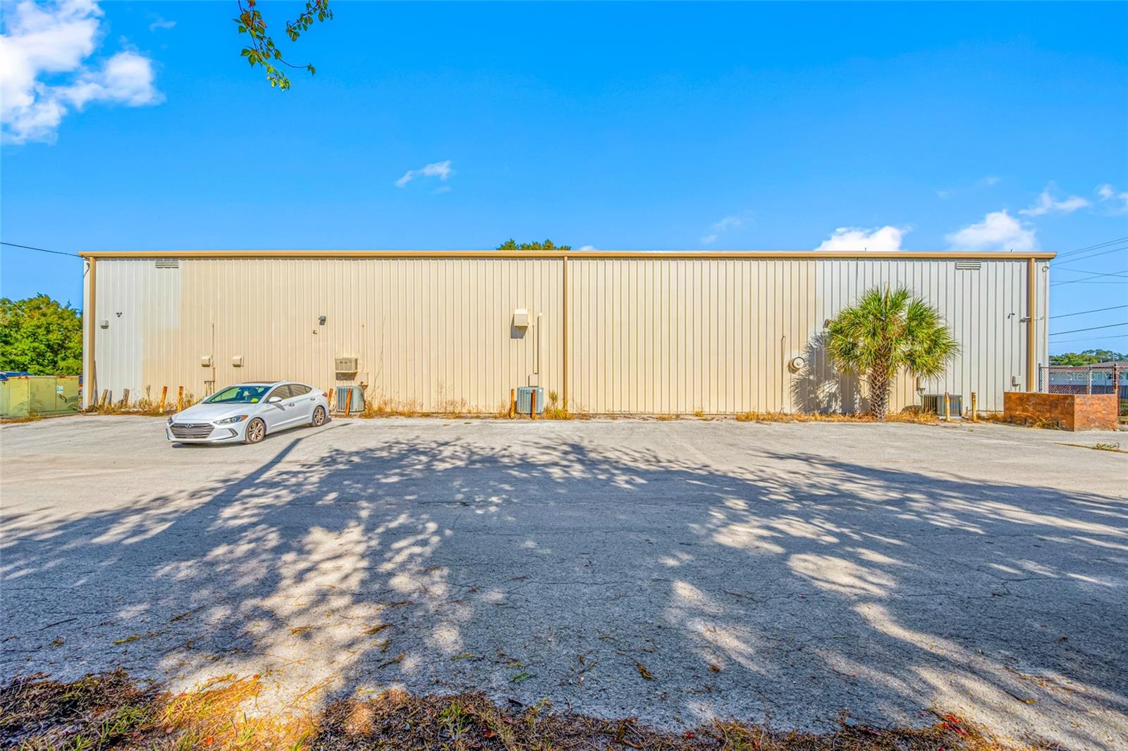 TB8466143 Property Photo 75