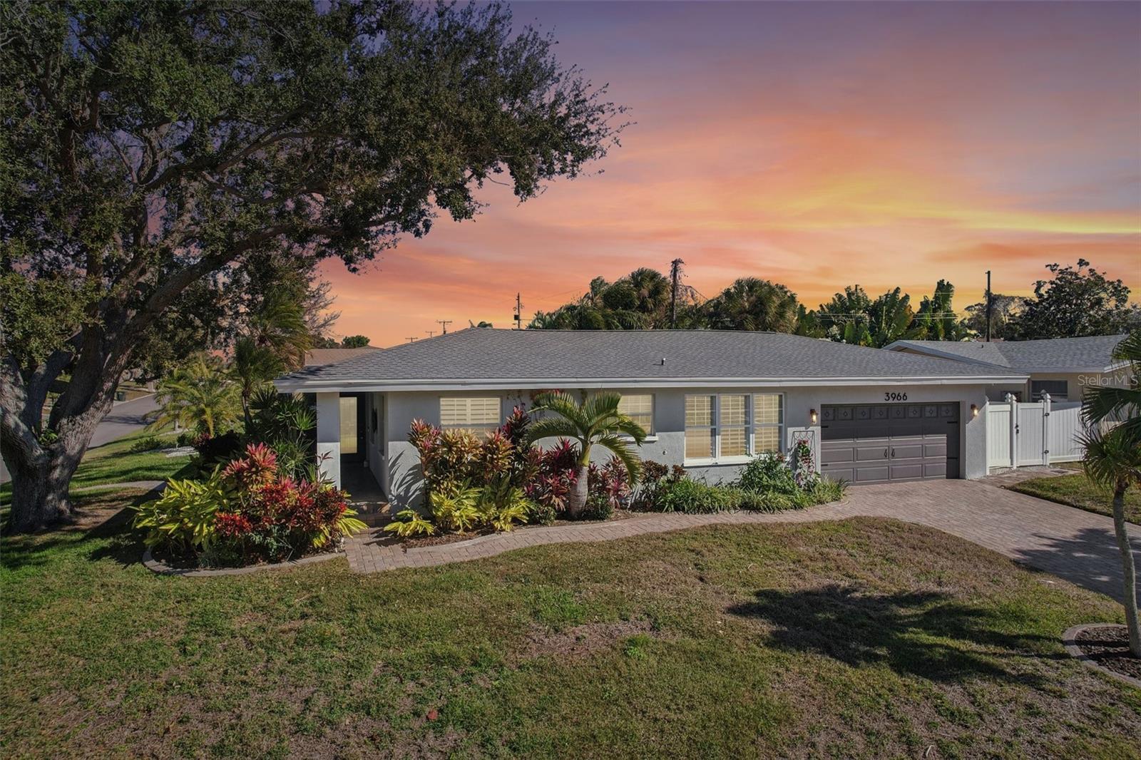 3966 High Bluff Dr Property Photo 1