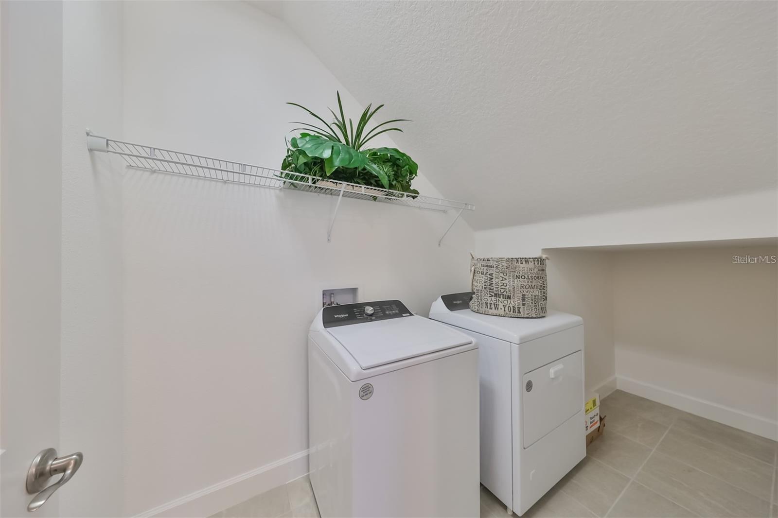 933 Signet Dr Property Photo 25