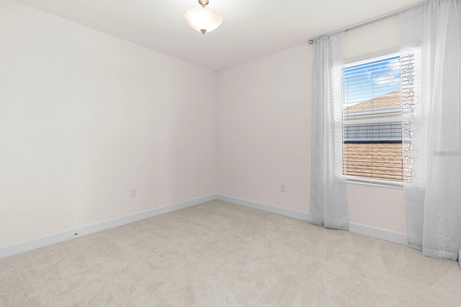 933 Signet Dr Property Photo 29