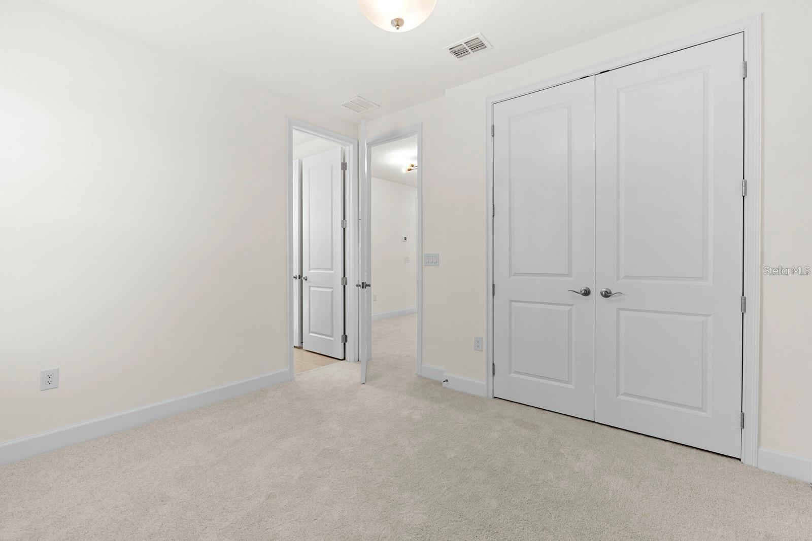 933 Signet Dr Property Photo 30