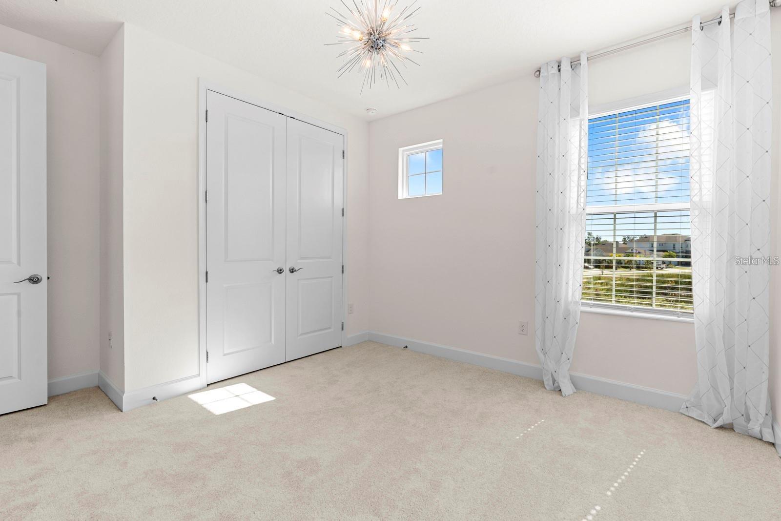 933 Signet Dr Property Photo 35