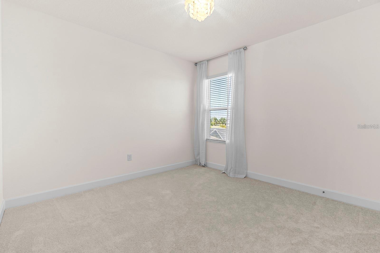 933 Signet Dr Property Photo 37