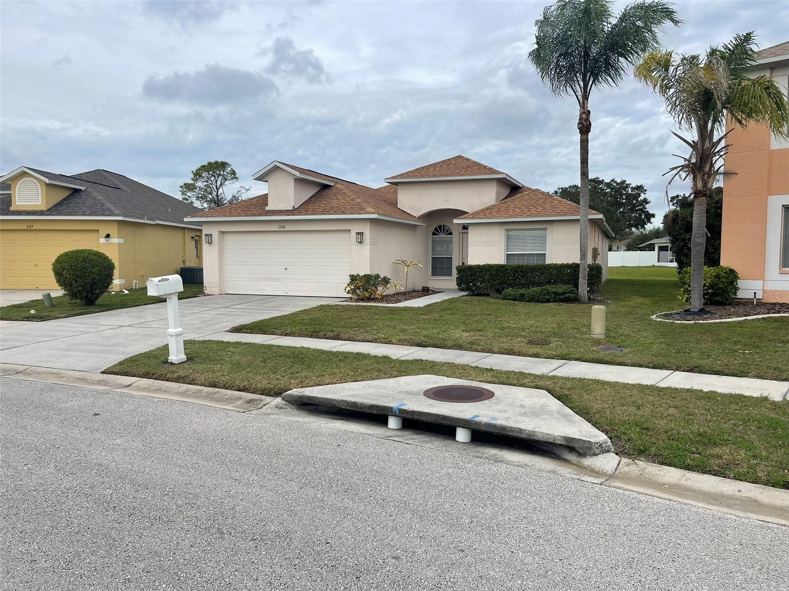 1530 OCEAN REEF RD Property Photo 1