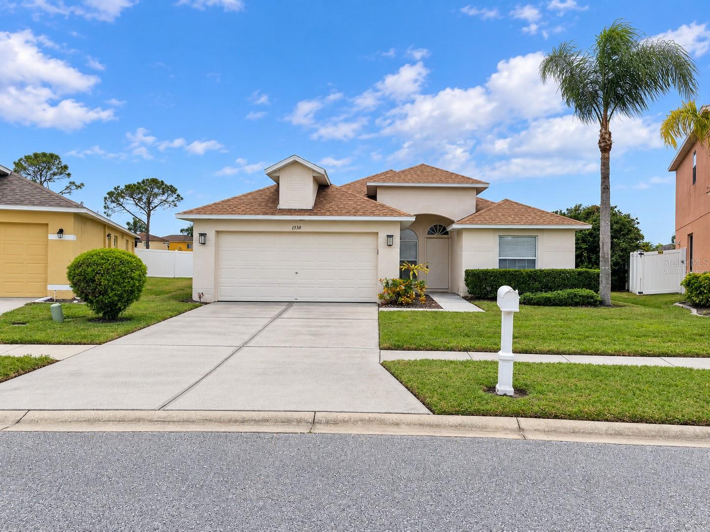 1530 Ocean Reef Rd Property Photo 2