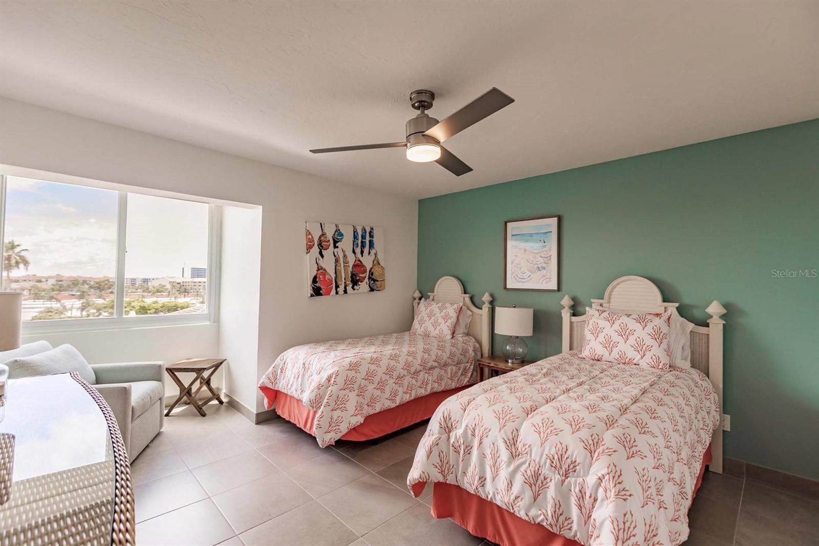 1125 W Peppertree Dr #407 Property Photo 14