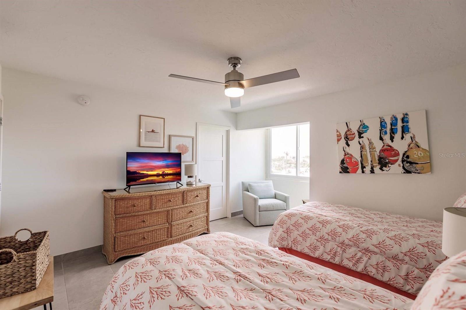 1125 W Peppertree Dr #407 Property Photo 15