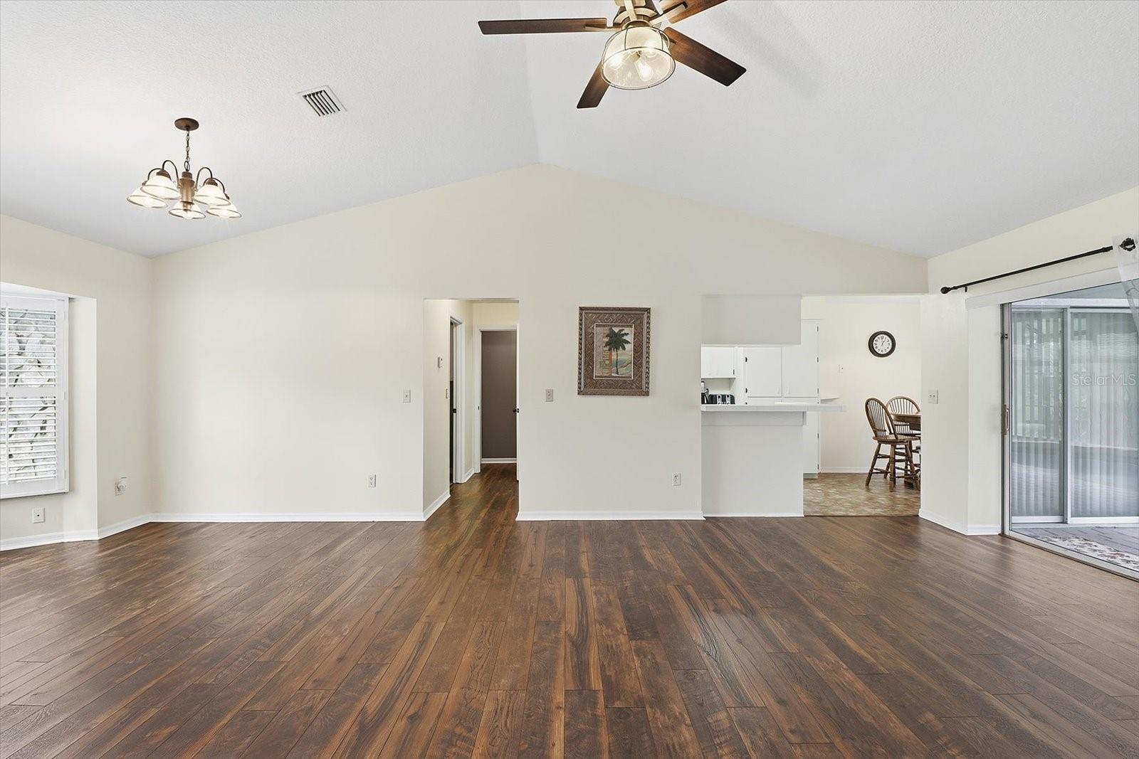 4601 S Gator Loop Property Photo 6