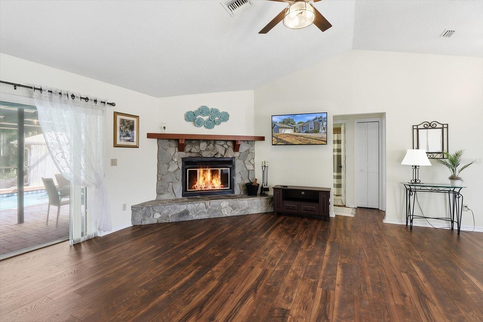 4601 S Gator Loop Property Photo 8