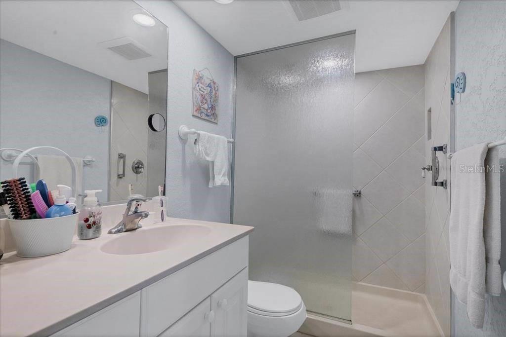 6154 Midnight Pass Rd #305 Property Photo 7