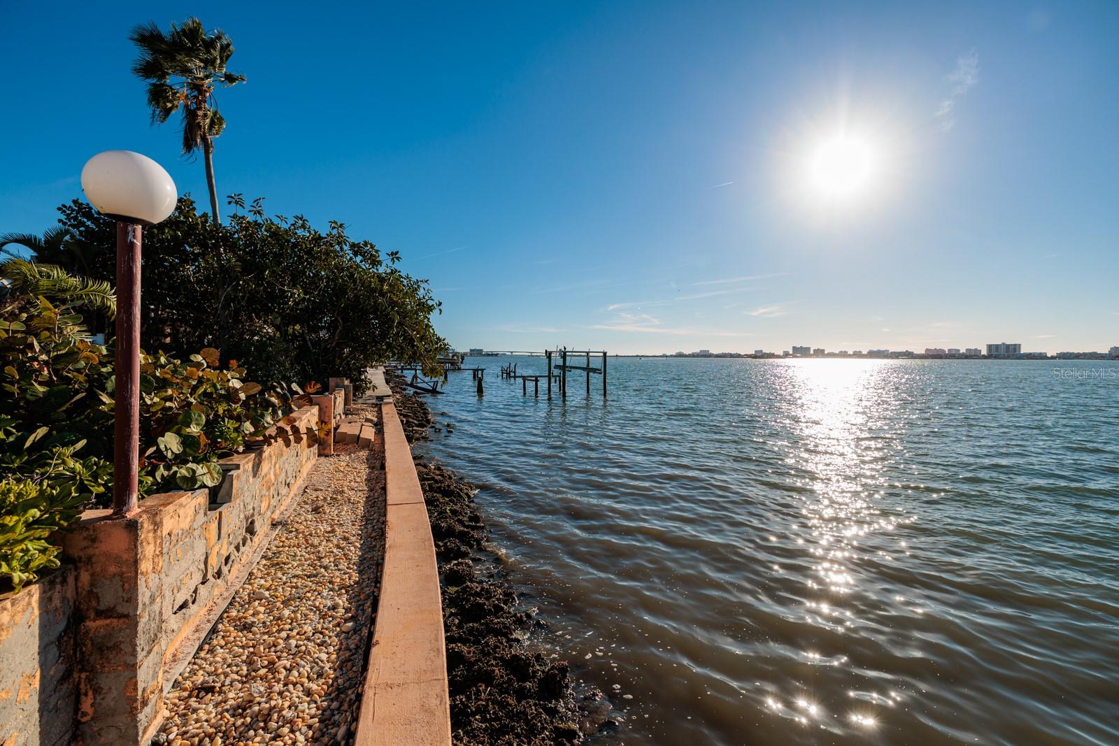 1844 Venetian Point Dr Property Photo 3