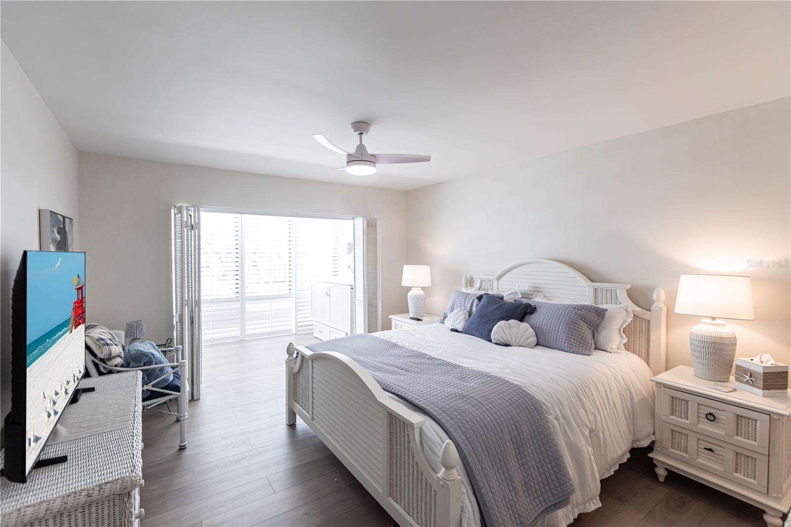 1055 W Peppertree Dr #106aa Property Photo 8