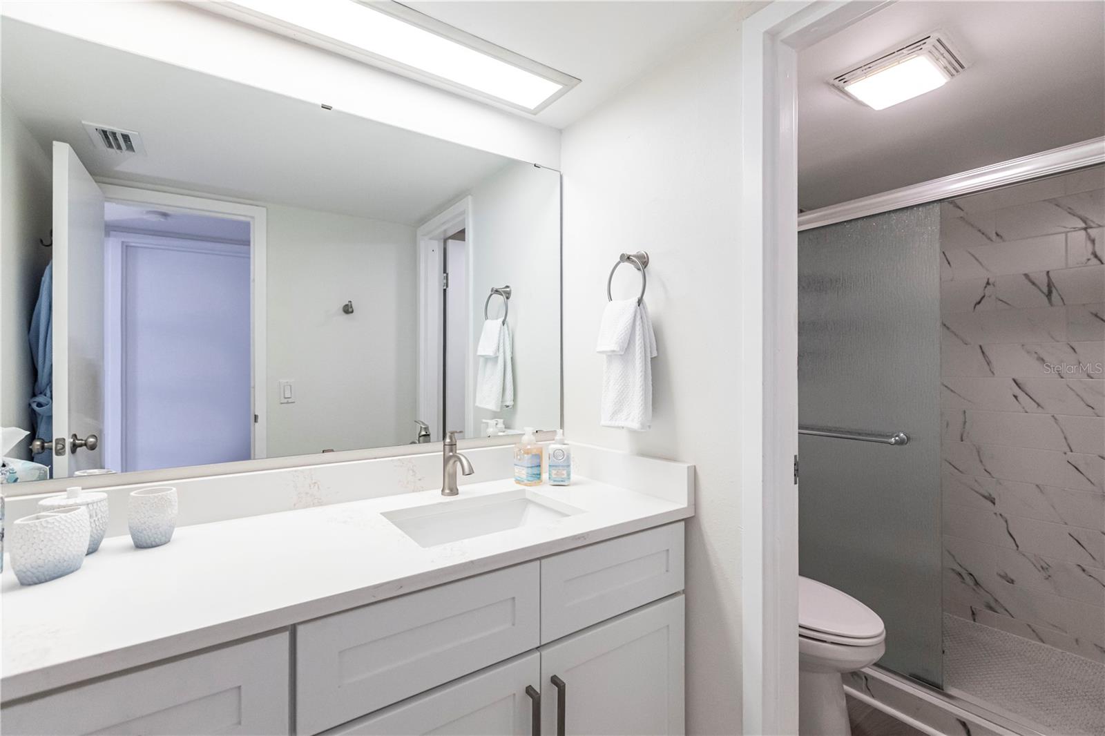 1055 W Peppertree Dr #106aa Property Photo 17