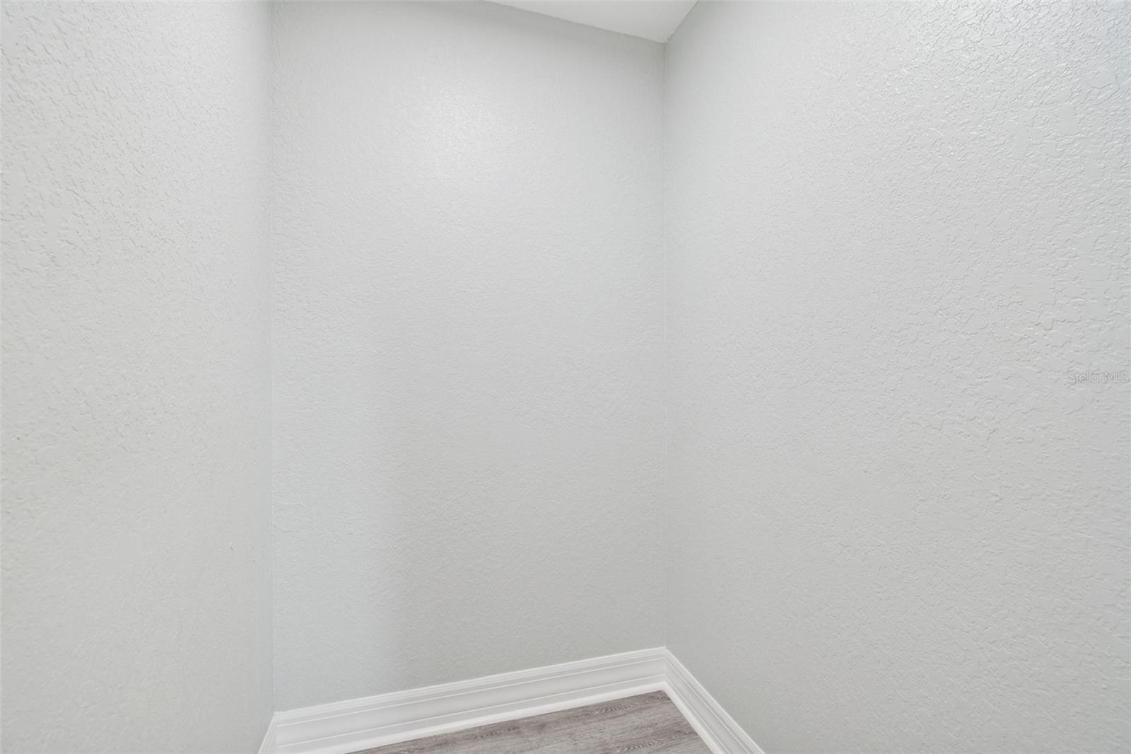 2308 Everett St Property Photo 22