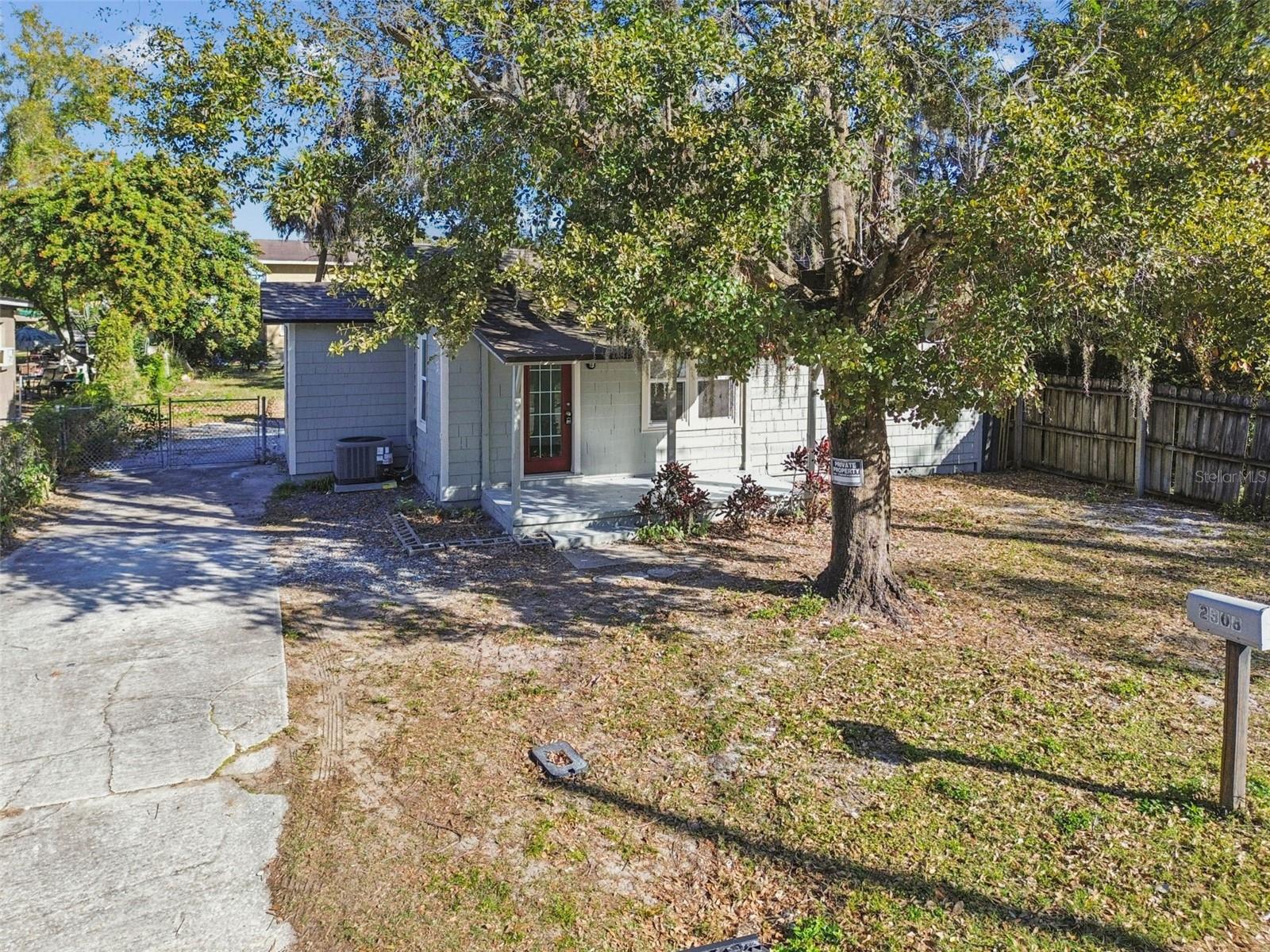 2308 Everett St Property Photo 45