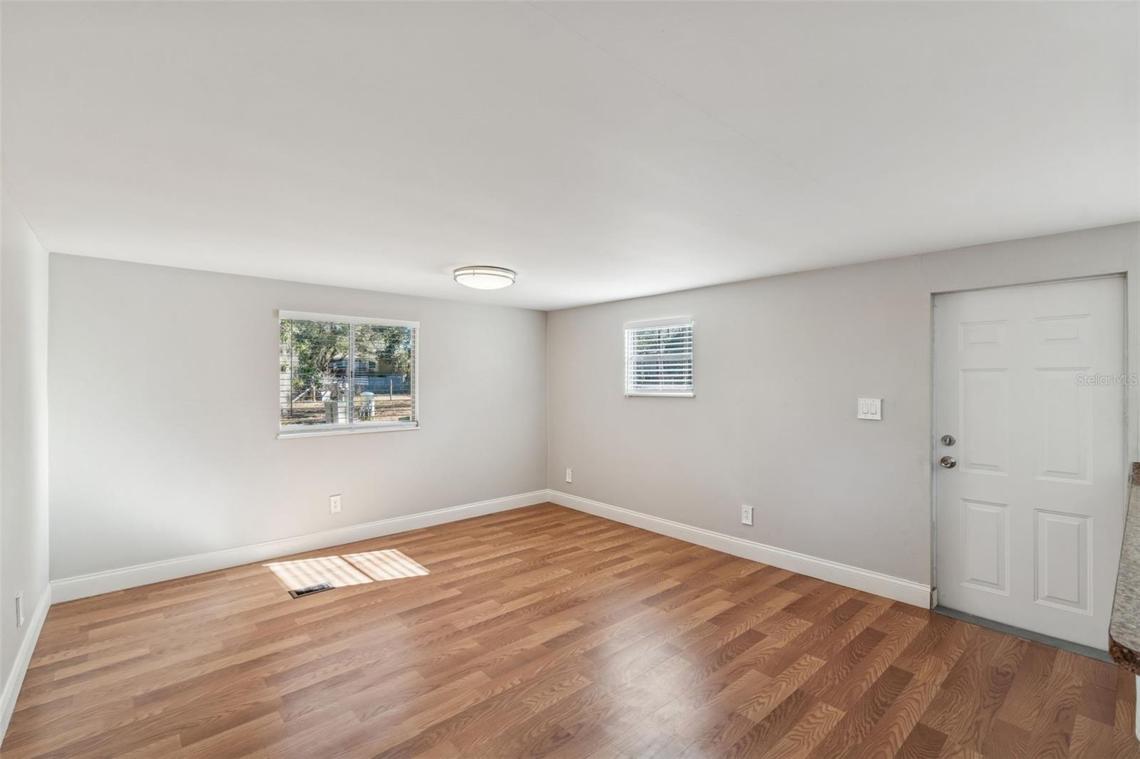 5464 S Wilson Pt Property Photo 6