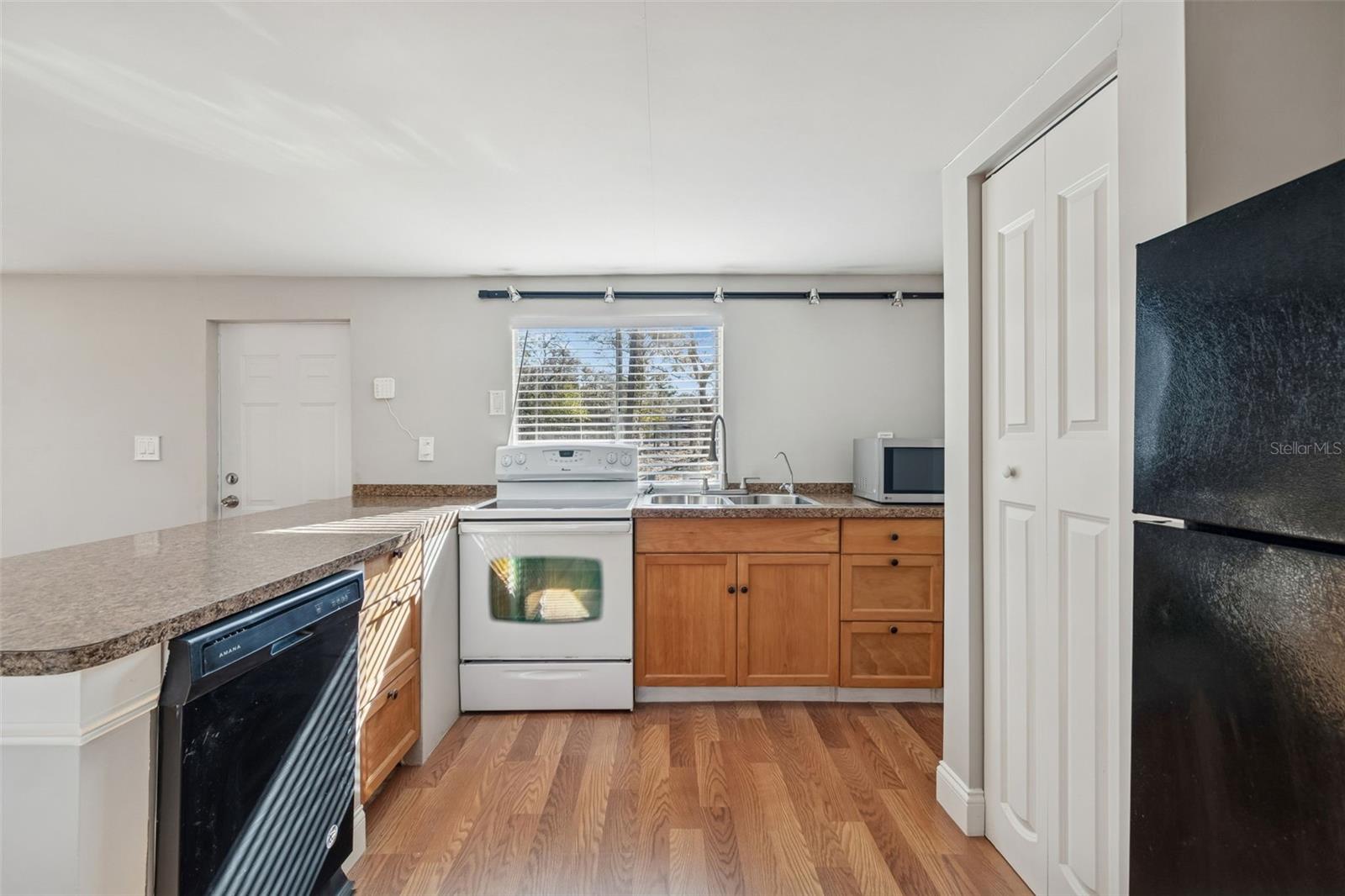 5464 S Wilson Pt Property Photo 18