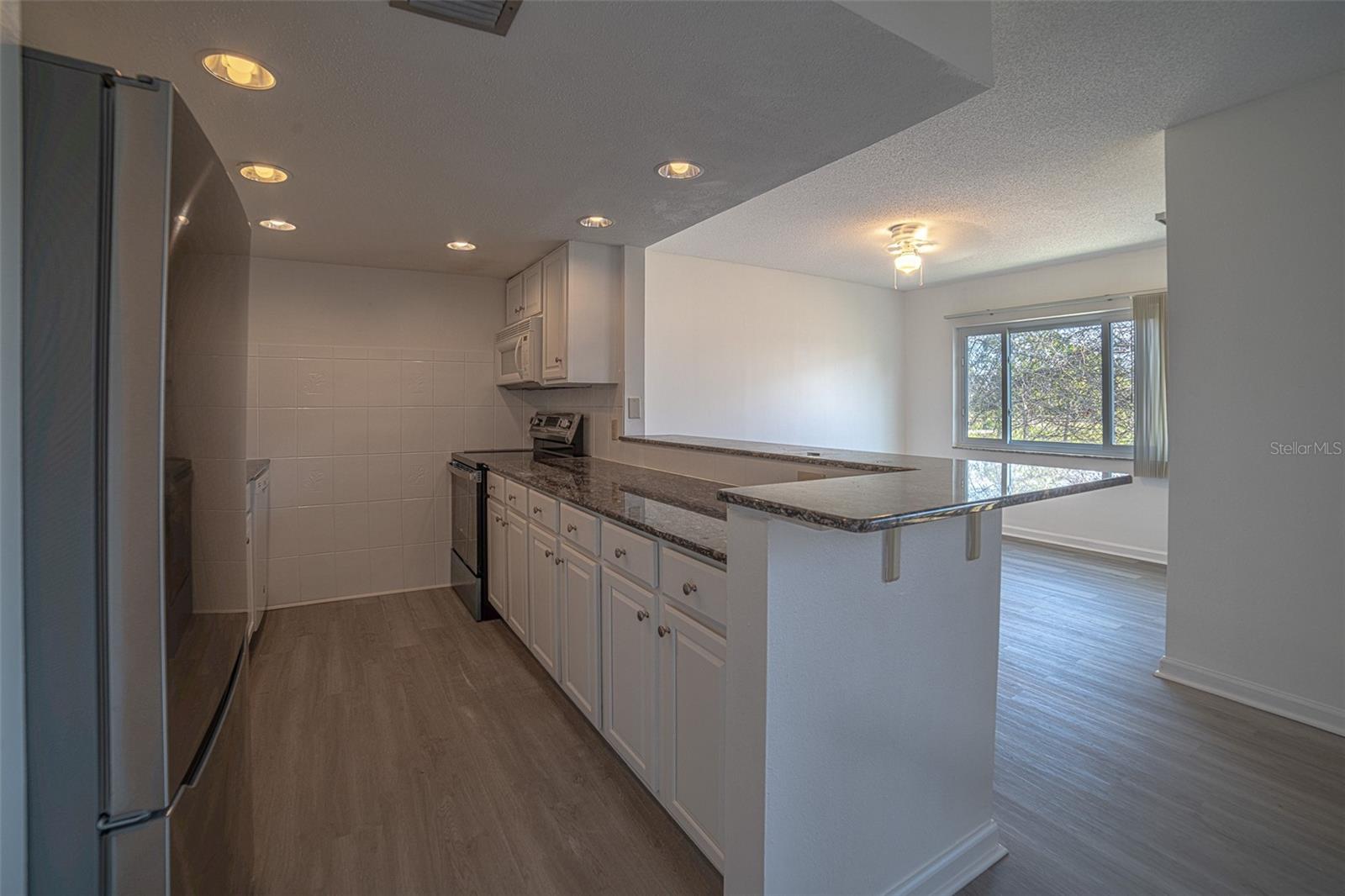 629 N Keene Rd #t11 Property Photo 2
