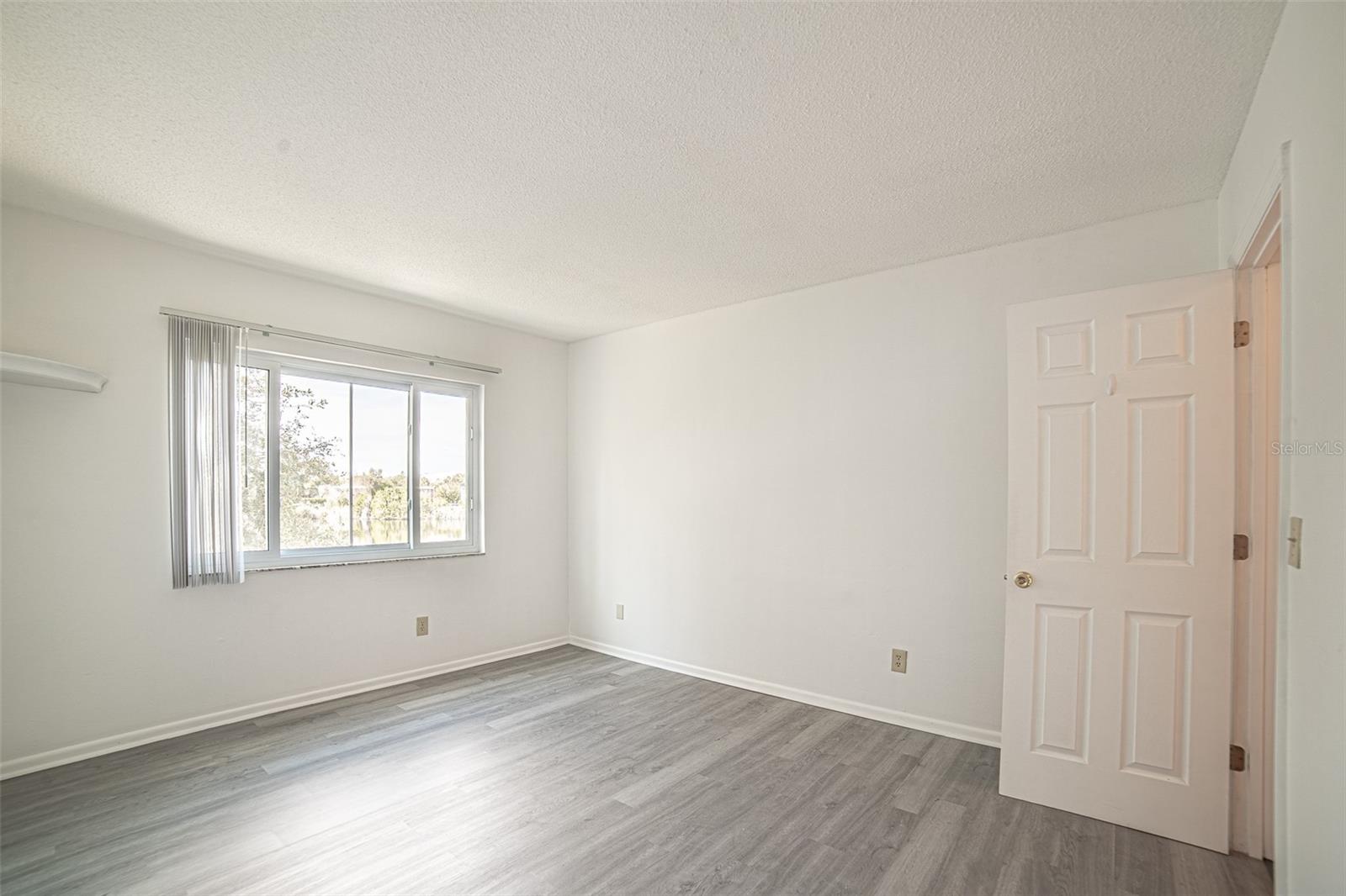 629 N Keene Rd #t11 Property Photo 9