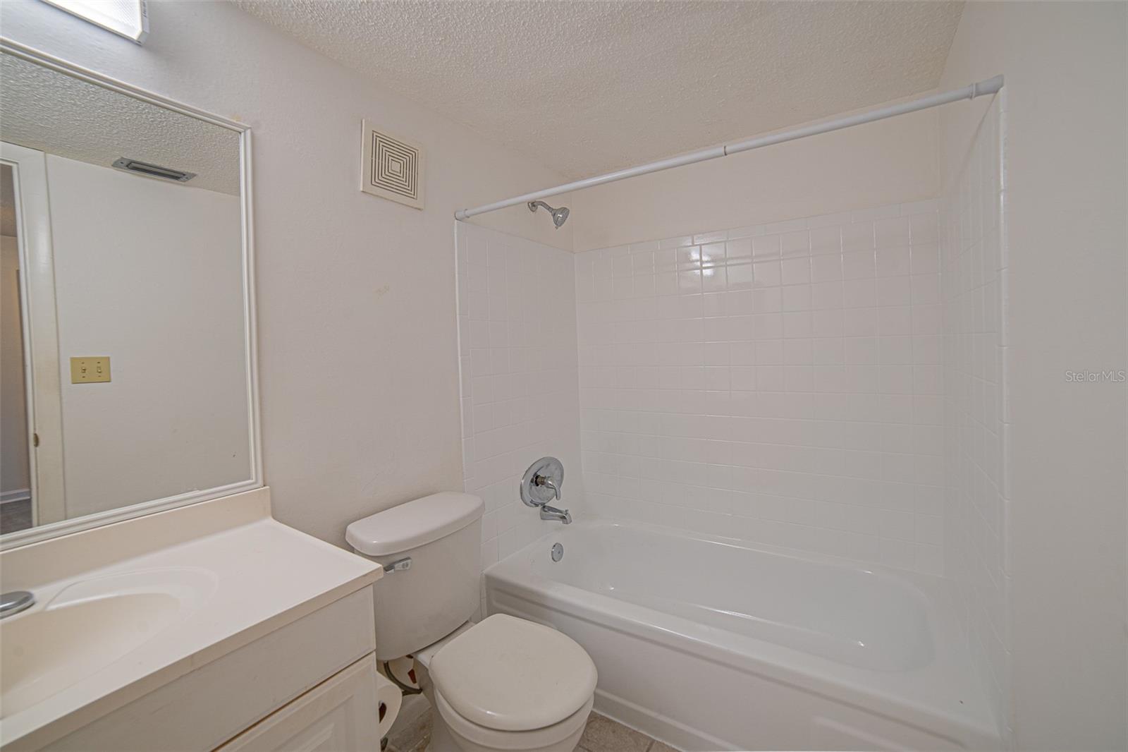 629 N Keene Rd #t11 Property Photo 11