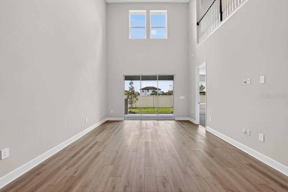 749 Steel Dr Property Photo 3