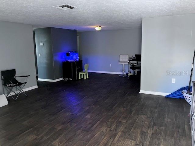 3841 Chaffey Dr Property Photo 3