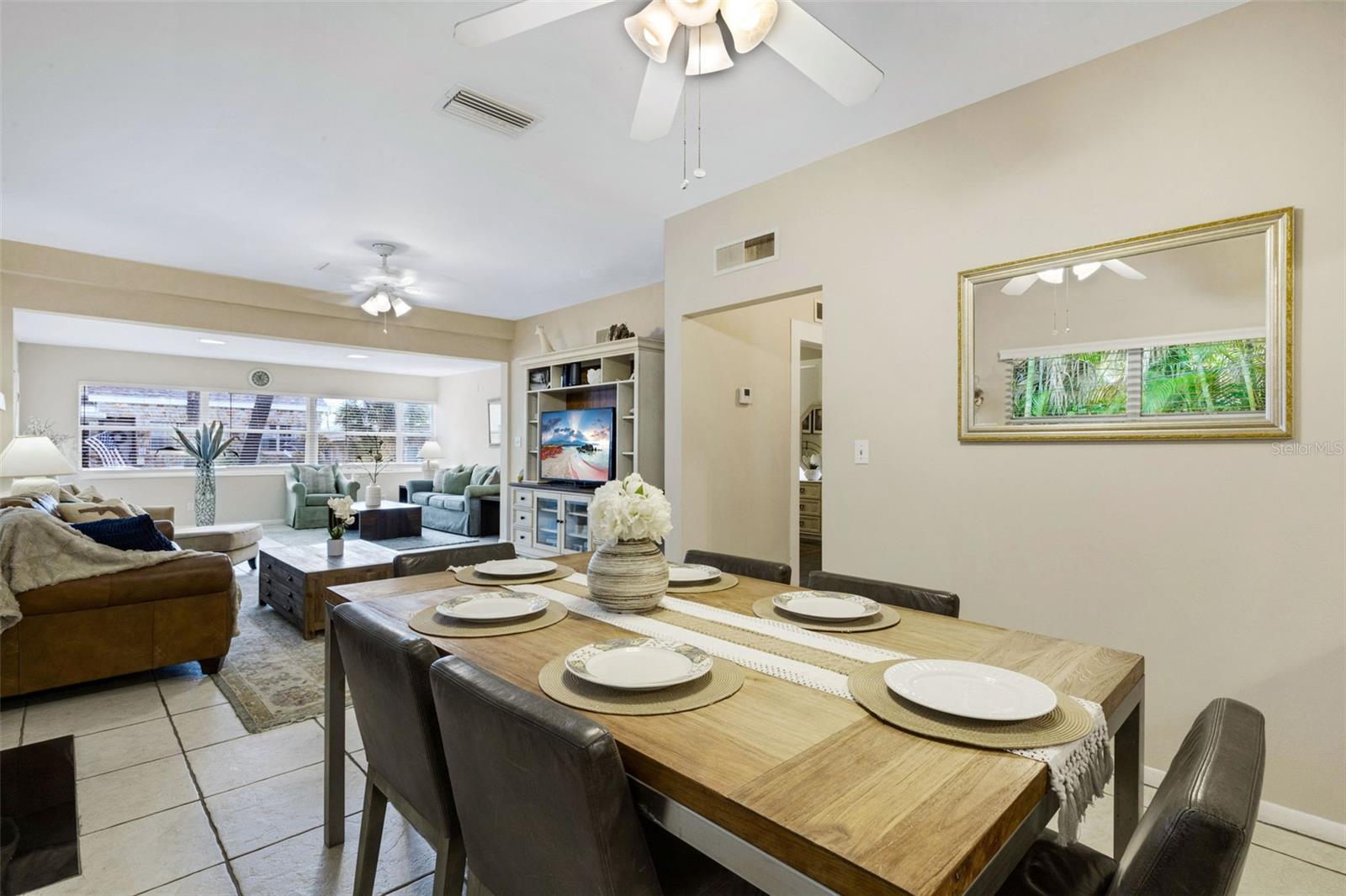 18 Heilwood St Property Photo 3