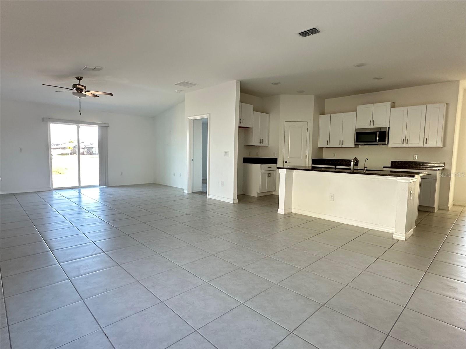 5380 Blue Horizon Way Property Photo 5