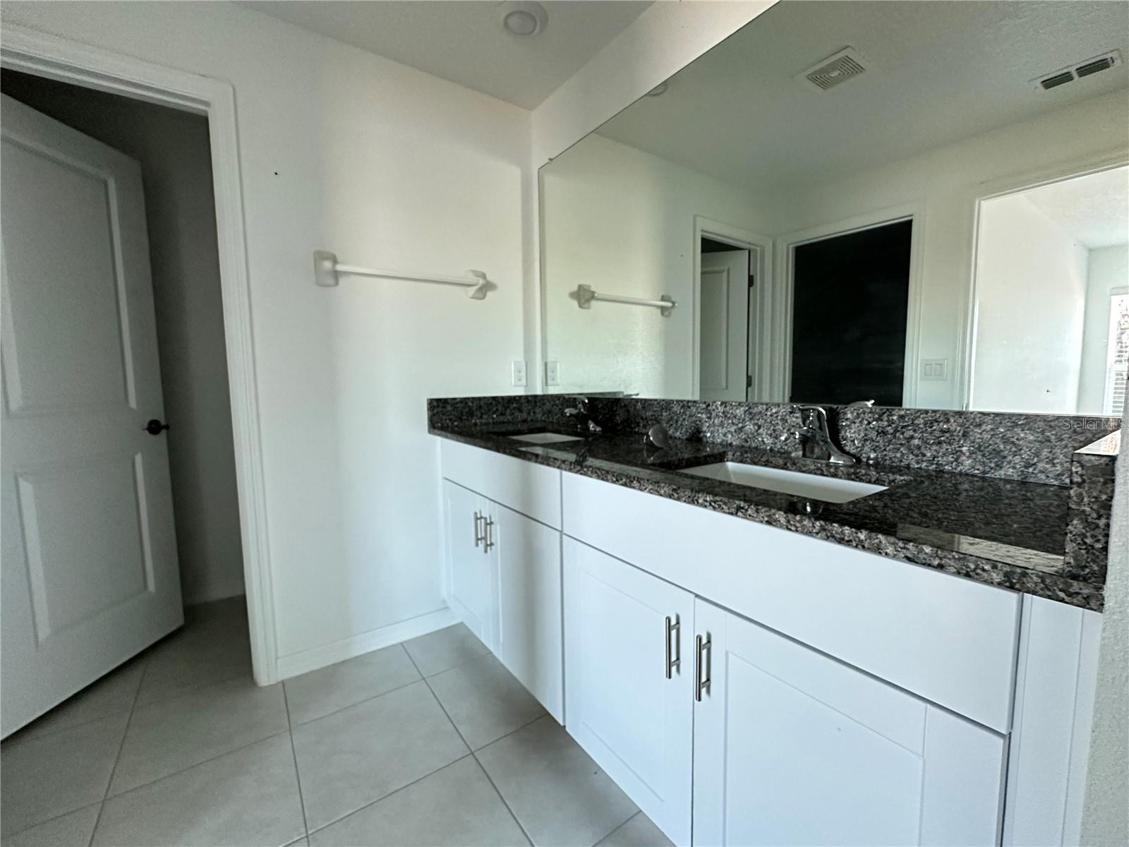 5380 Blue Horizon Way Property Photo 13