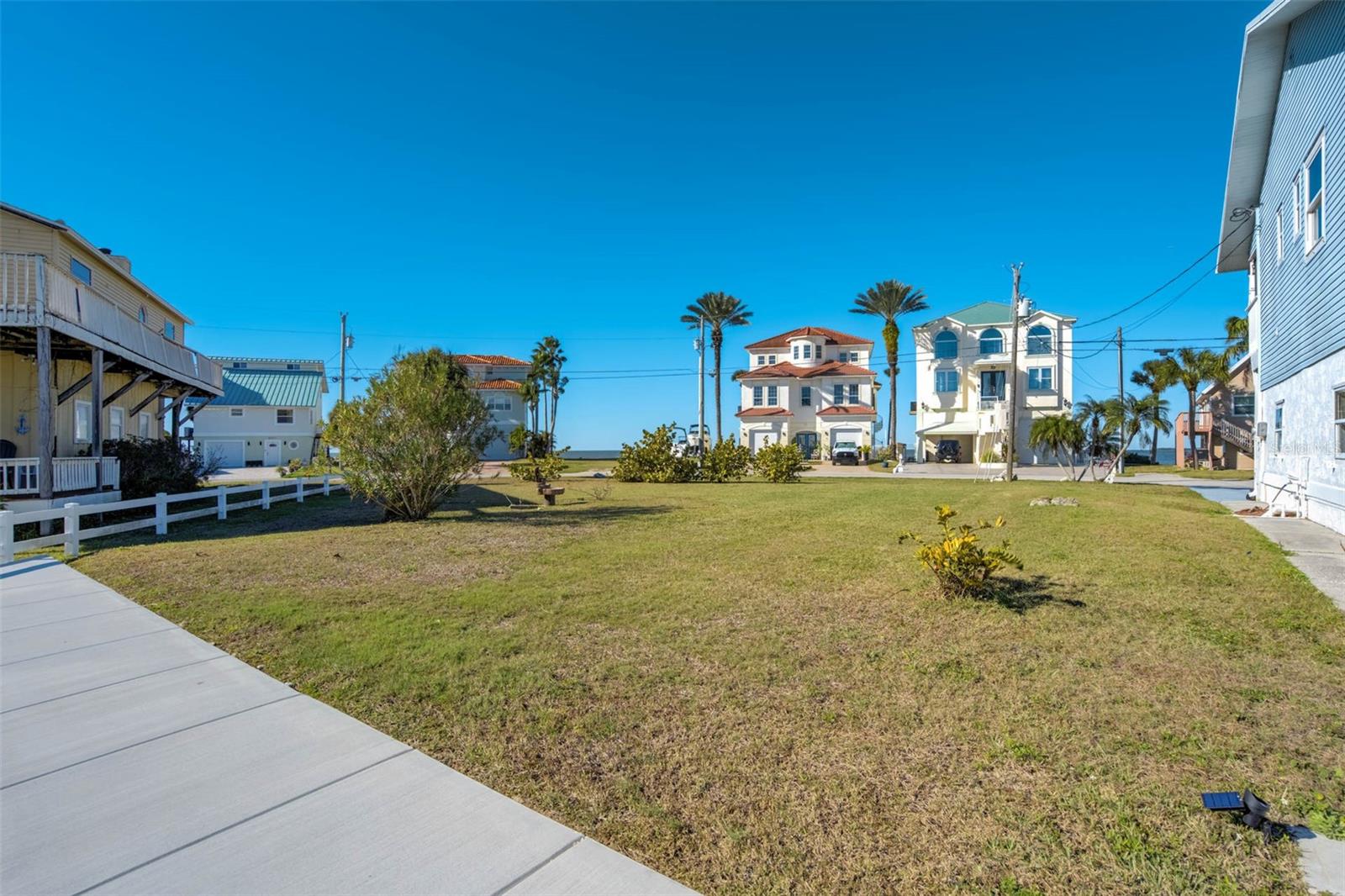 6424 Driftwood Drive Property Photo 4