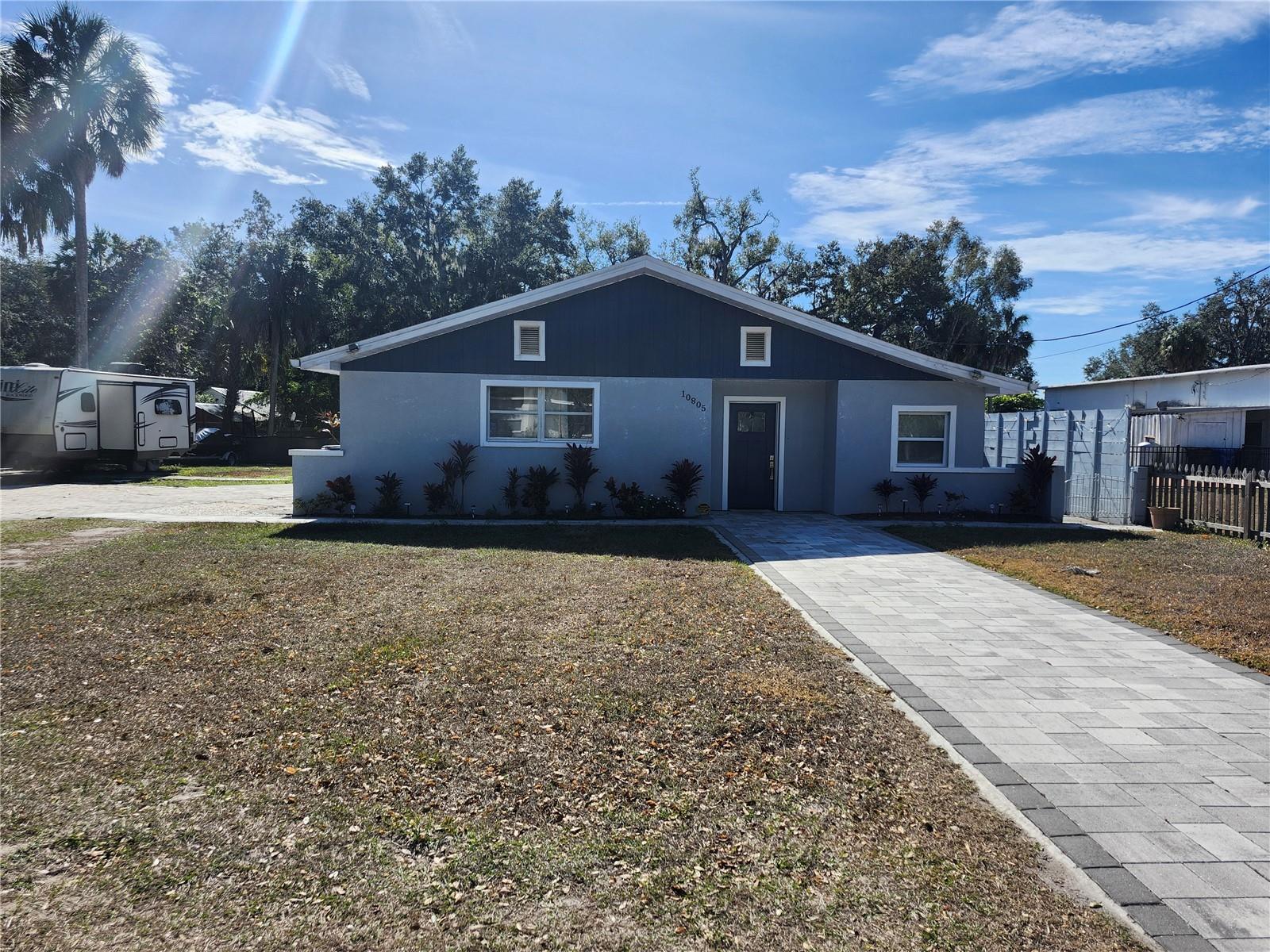 10805 Desoto Rd Property Photo 1