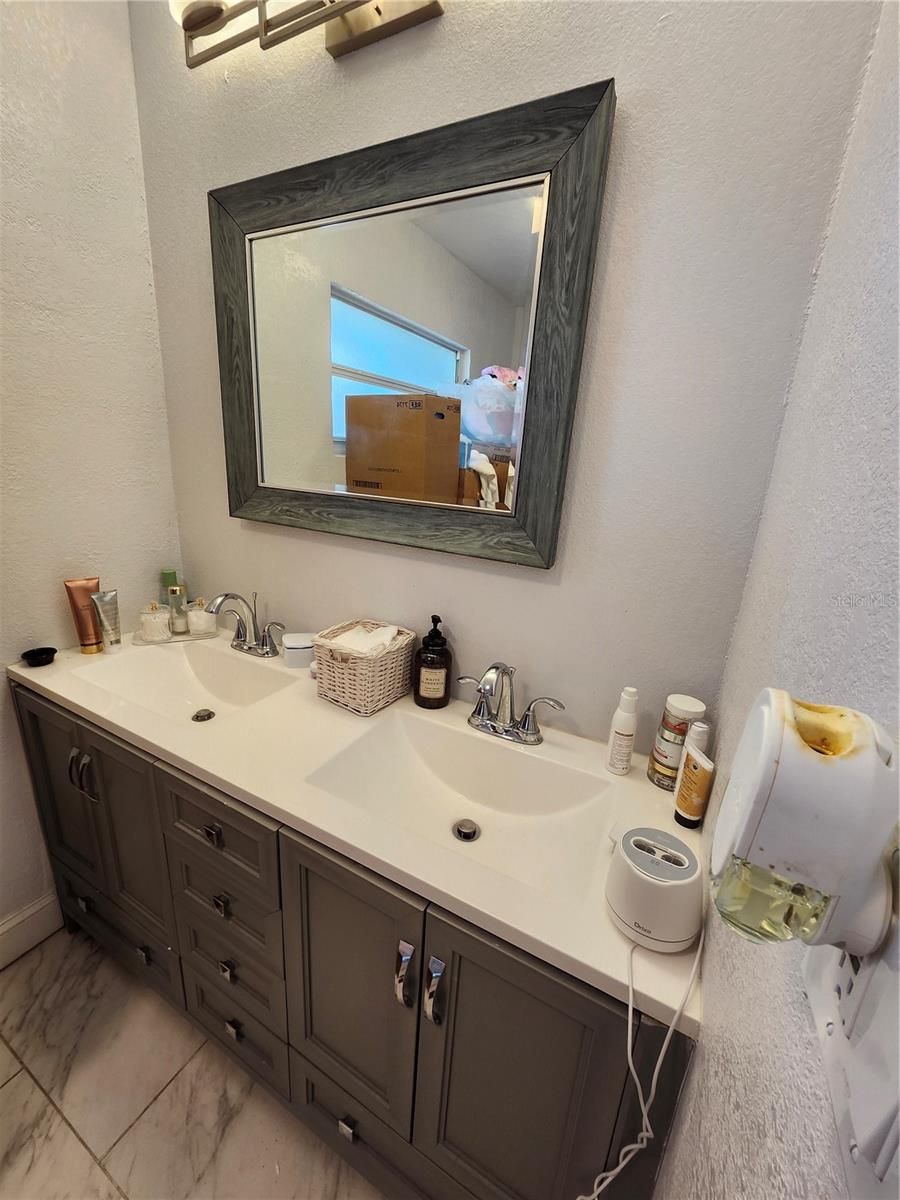 10805 Desoto Rd Property Photo 20