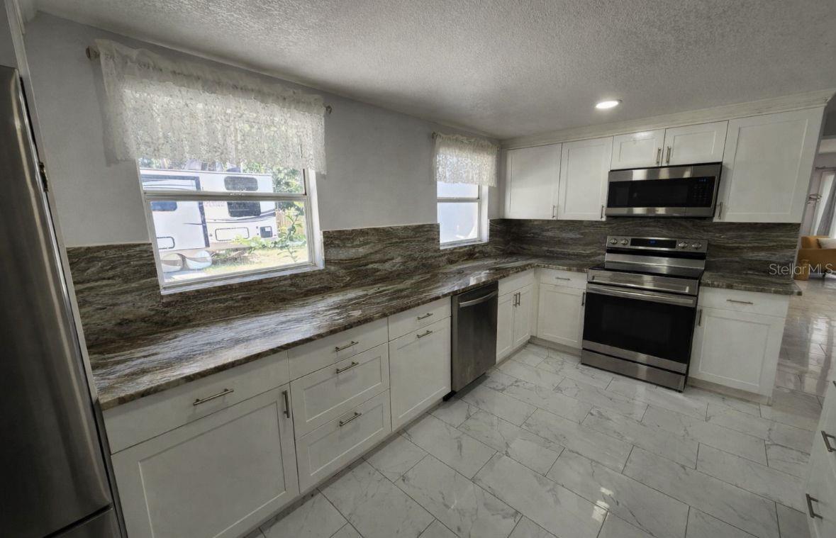 10805 Desoto Rd Property Photo 26