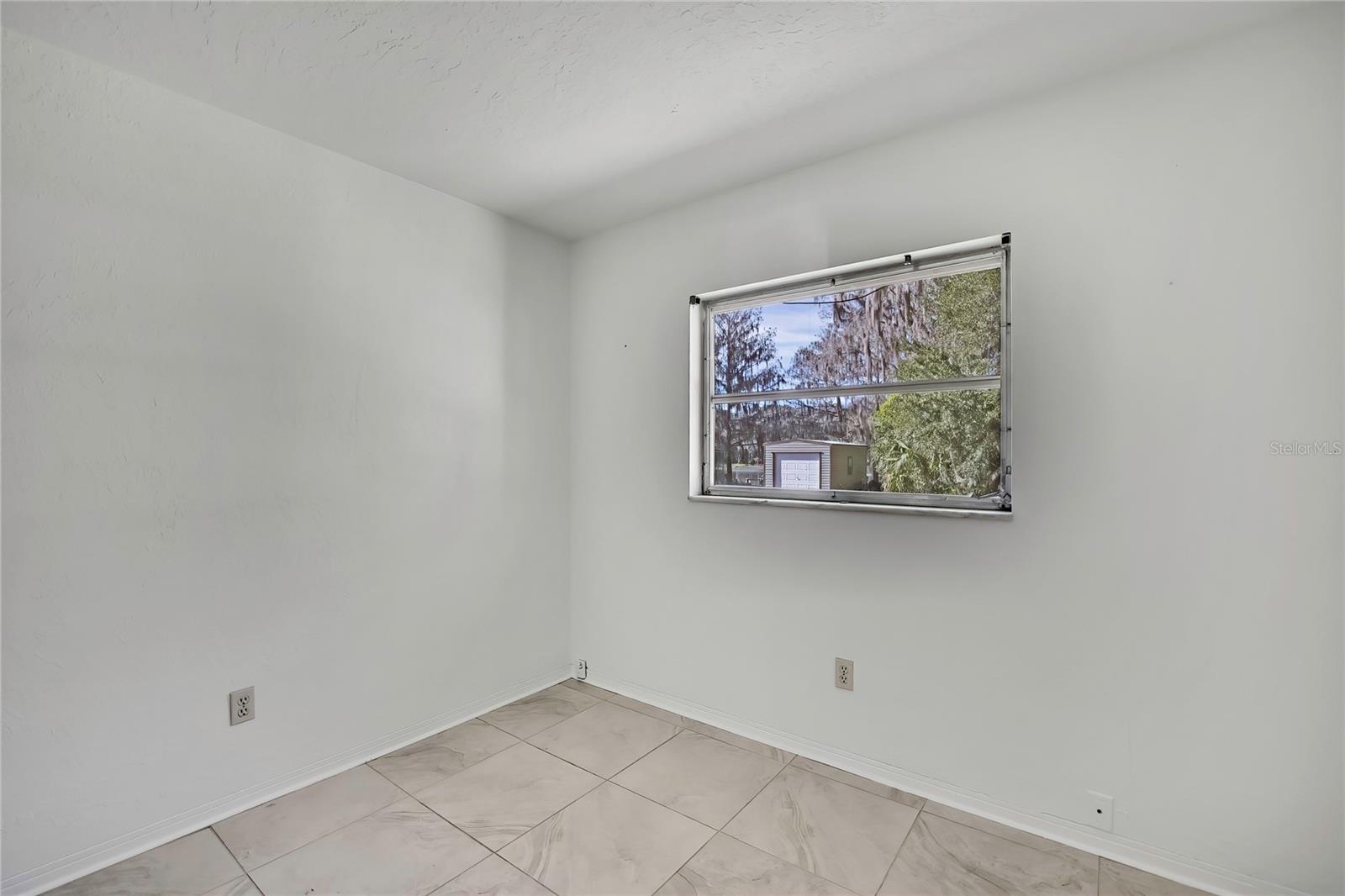 12130 Maple St Property Photo 37