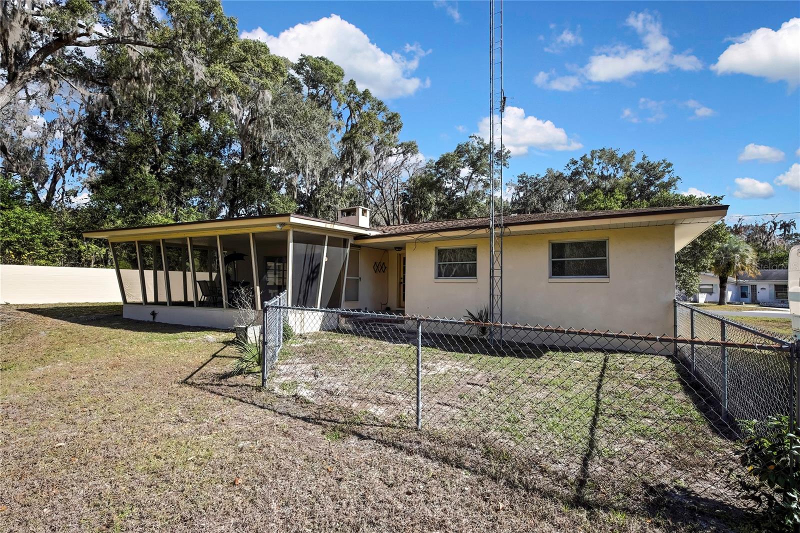 12130 Maple St Property Photo 43