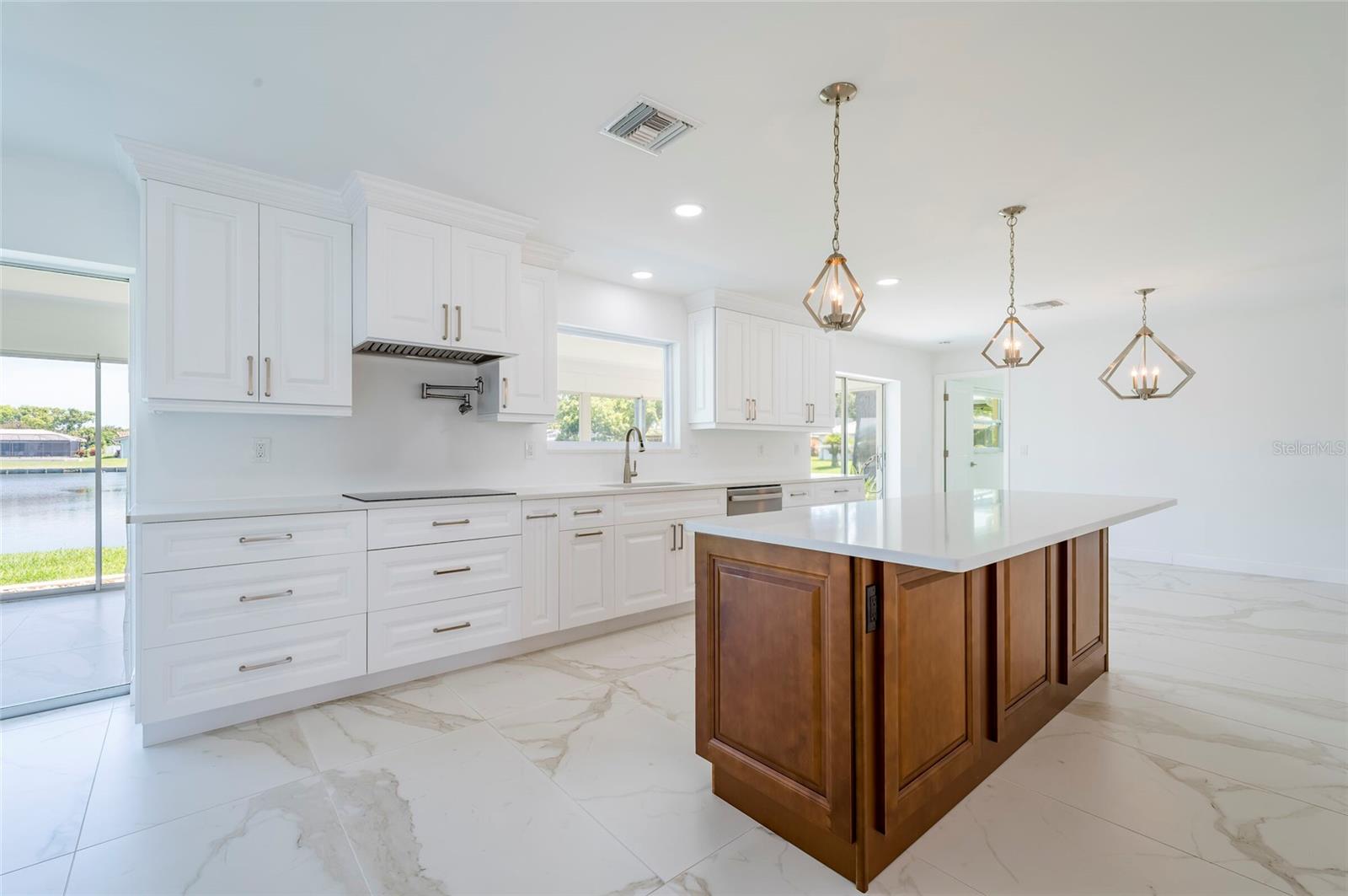 13797 Pinecrest Dr Property Photo 12