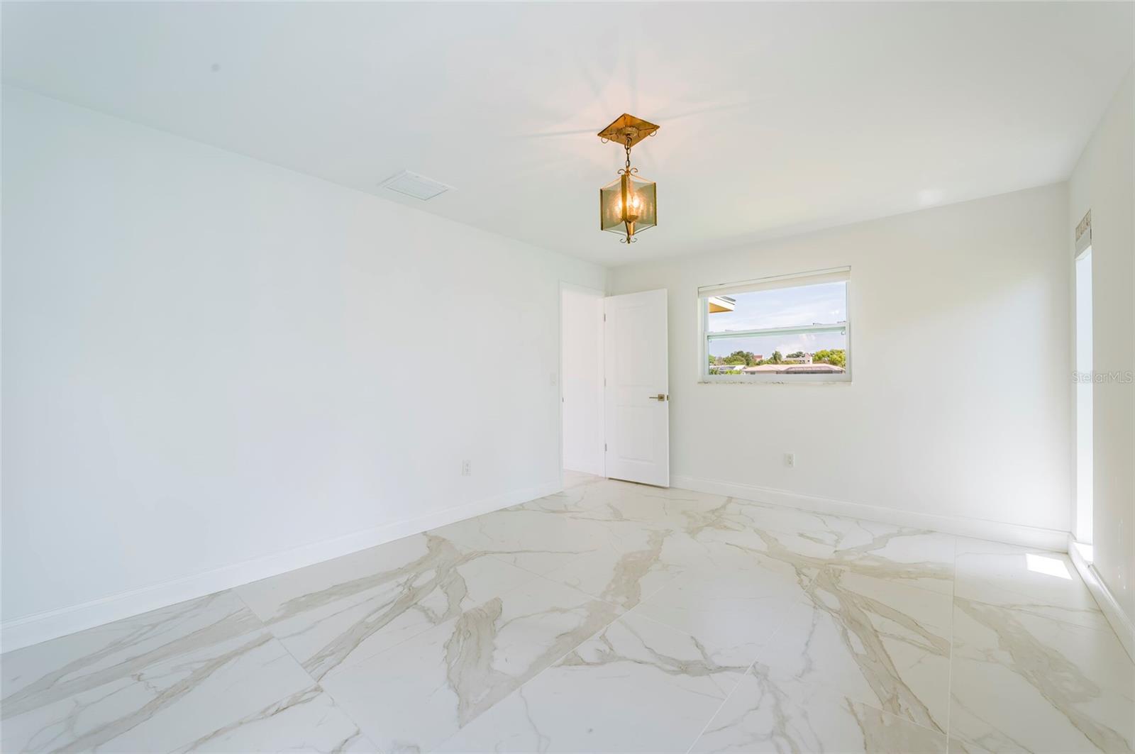 13797 Pinecrest Dr Property Photo 15