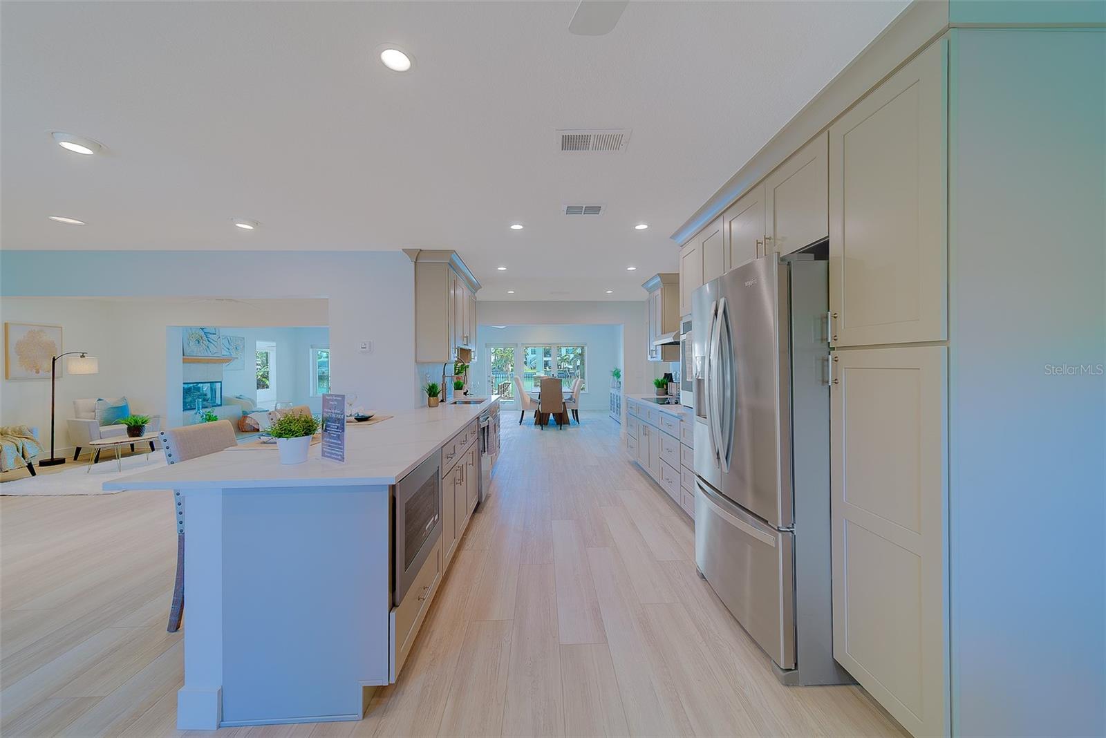 207 Midway Is Property Photo 8
