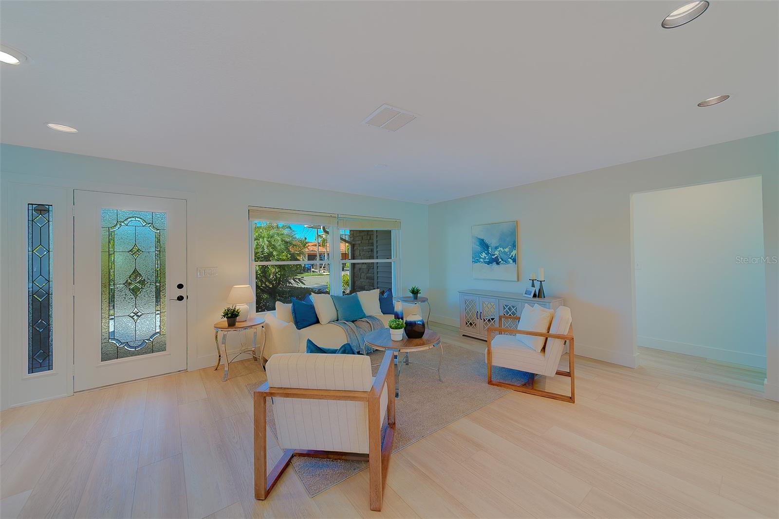 207 Midway Is Property Photo 10