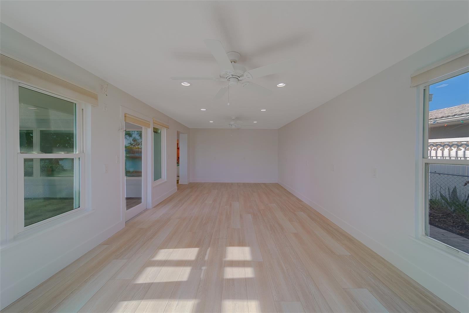 207 Midway Is Property Photo 16