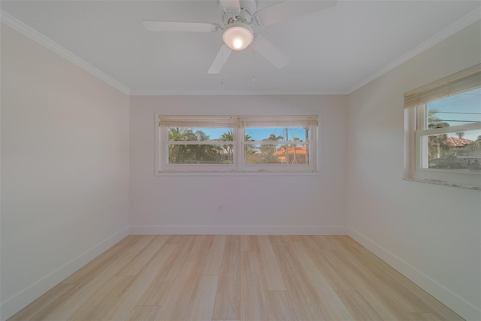 207 Midway Is Property Photo 28