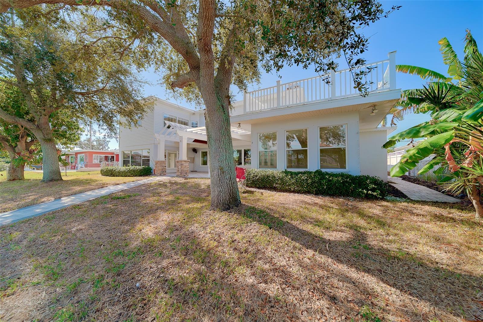 207 Midway Is Property Photo 34