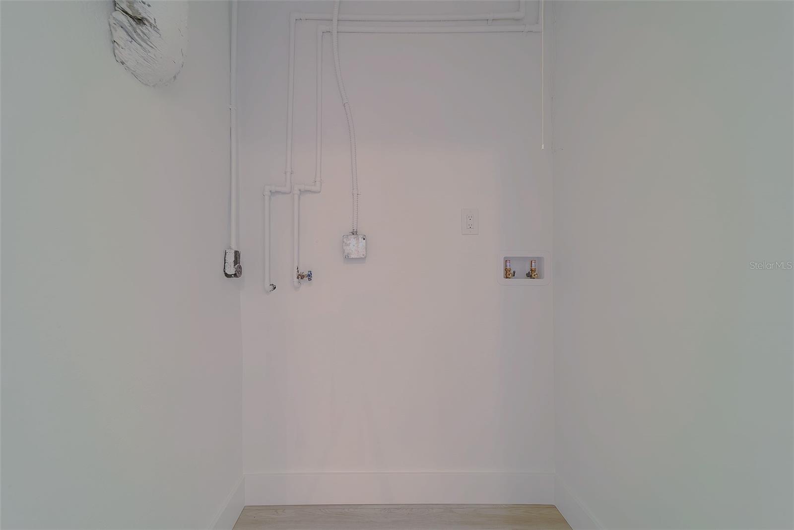 207 Midway Is Property Photo 44