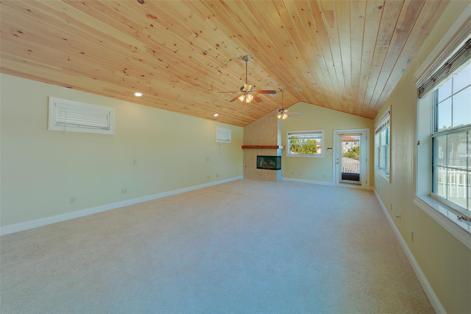 207 Midway Is Property Photo 49