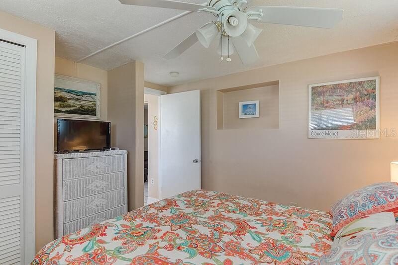 6020 Midnight Pass Rd #1 Property Photo 6