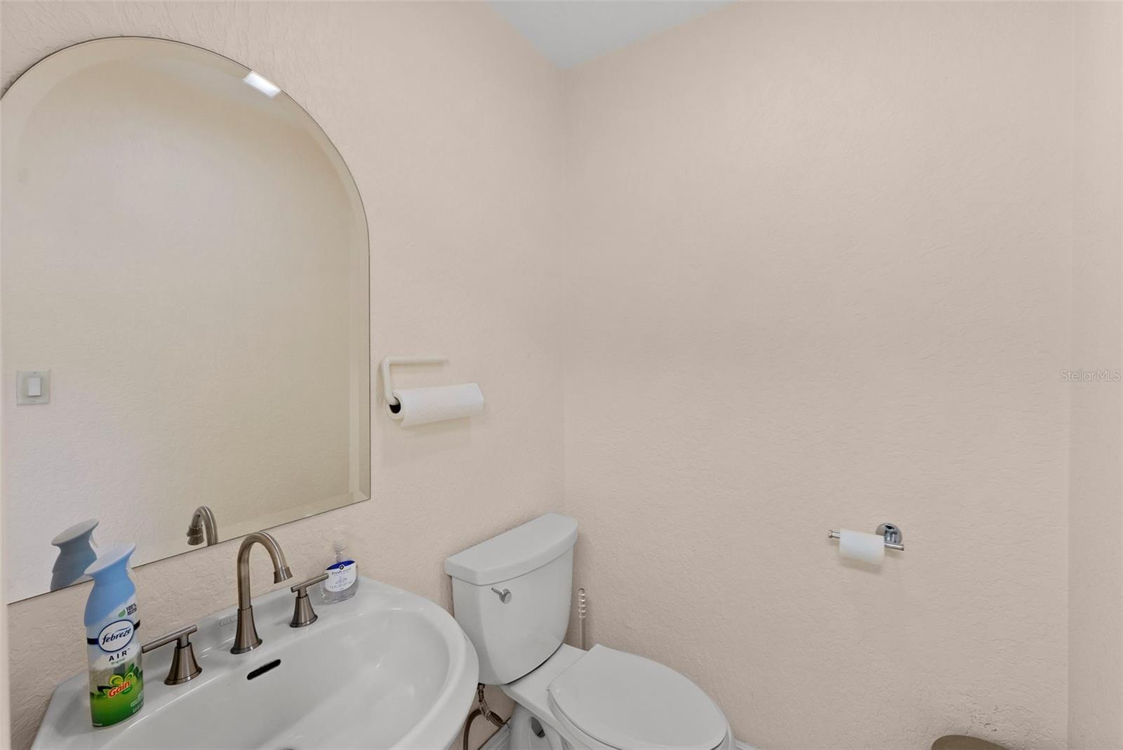 611 Druid Rd E #302 Property Photo 22