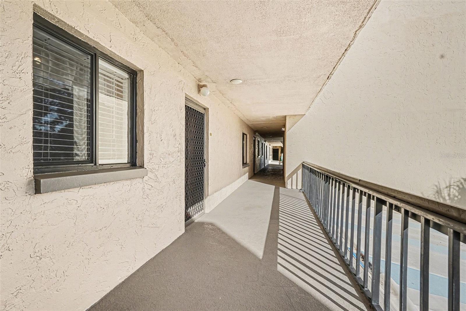 303 Tarpon Pt Property Photo 3
