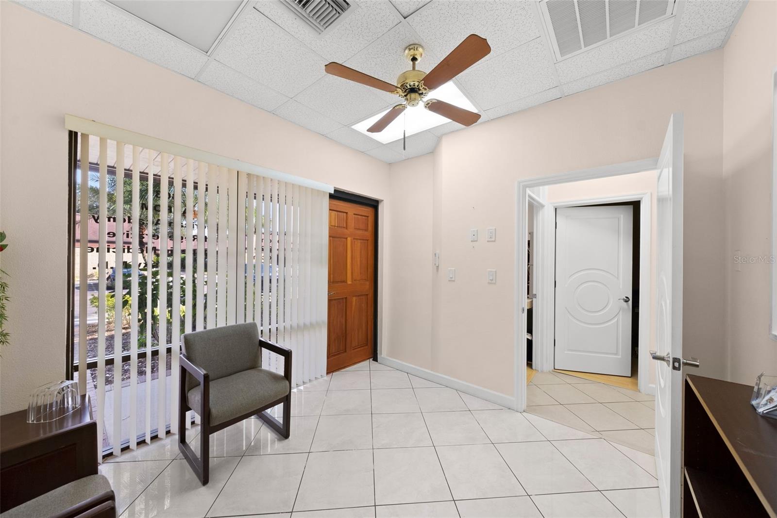 611 Druid Rd E #303 Property Photo 4