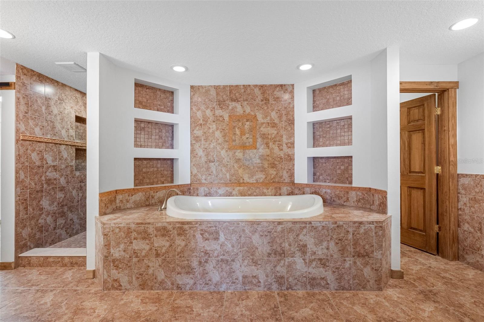 11401 Thonotosassa Rd Property Photo 44